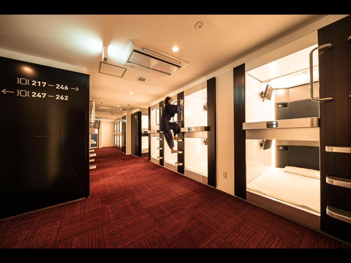 Capsule Plus Yokohama Sauna & Capsule Exterior photo